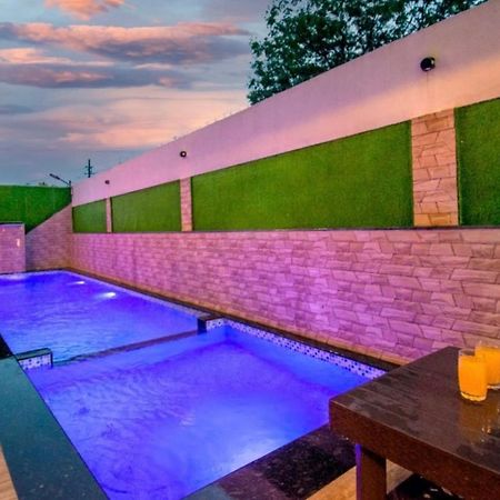 Laughtale Villa 4Bhk Swimming Pool Lonavala Kültér fotó